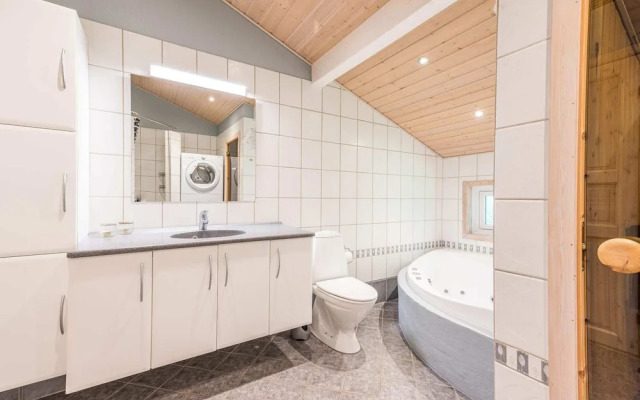 7 Person Holiday Home in Henne