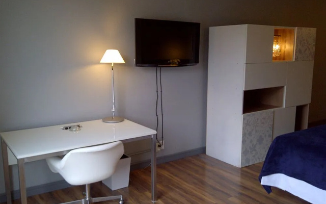 Country Hearth Inn & Suites
