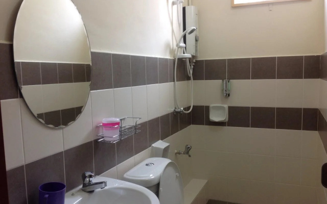 KK Holiday Suites Apartment