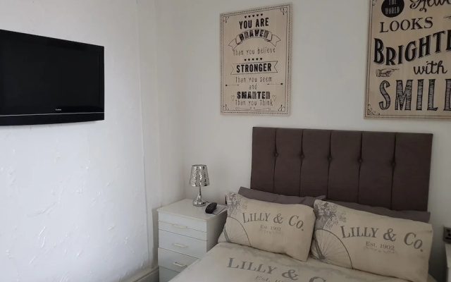 6 Person - 1 - Bed Apartment in Blackpool