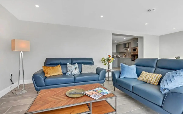 BayView Luxury 2 Bedroom Apartment Ground Floor