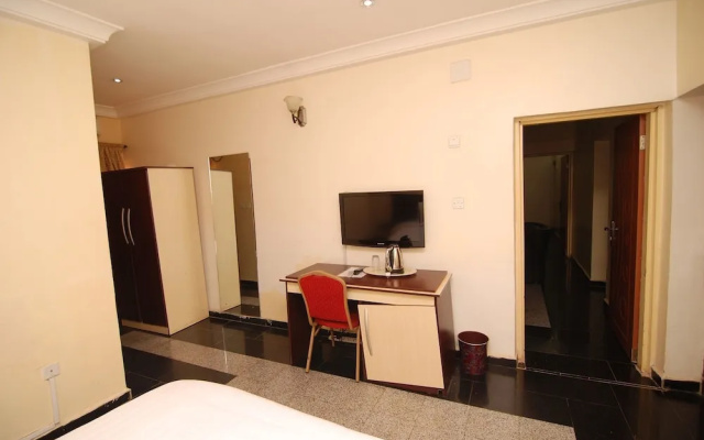 Lapour Hotels Ltd