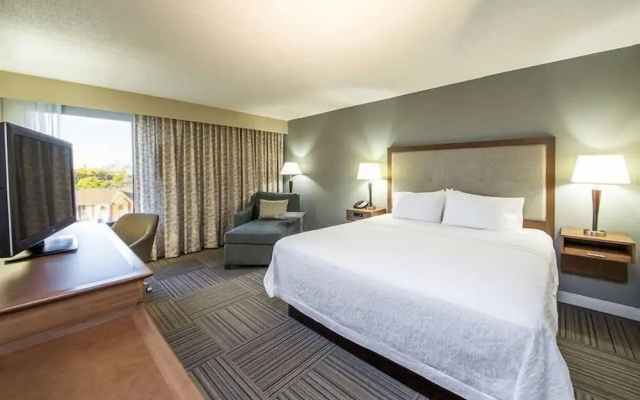 Hampton Inn by Hilton Philadelphia International Airport