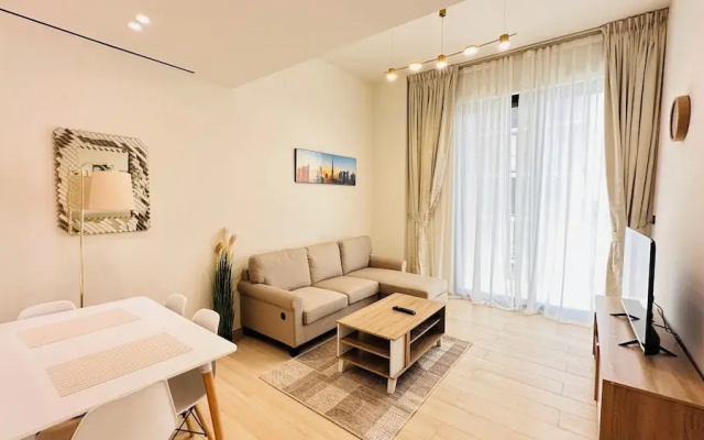 OYO 1290 Home Fully Furnished 1bed Apartment @JVC
