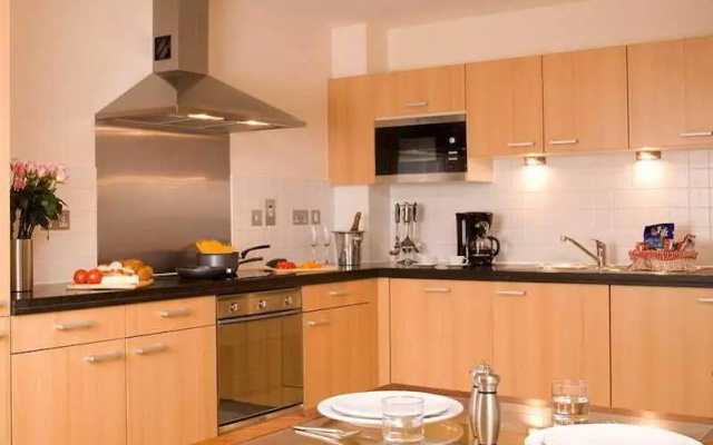 Club Living - Tower Hill Apartments
