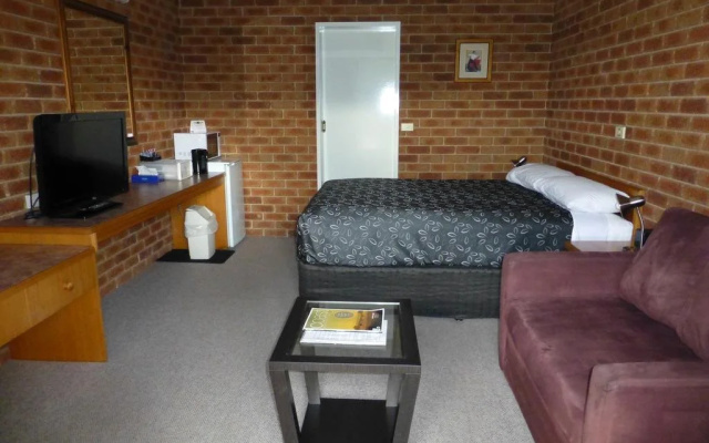 Inverloch Central Motor Inn