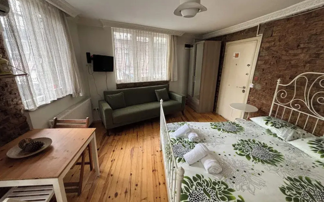 Istanberry - Joker Studio Apartments