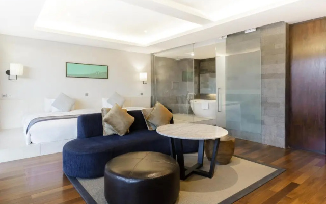 Suites by Watermark Hotel and Spa