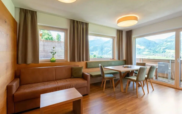 Beautiful Flat in Hart With Fitness Room