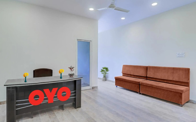 OYO 70302 Aayush Stay Inn