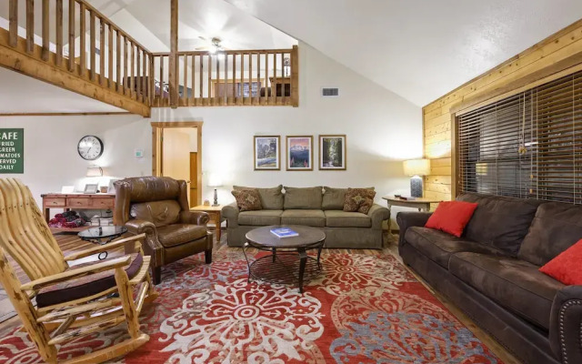 Lacey Dogwood Family Cabin With Free Wifi and Private BBQ by Redawning