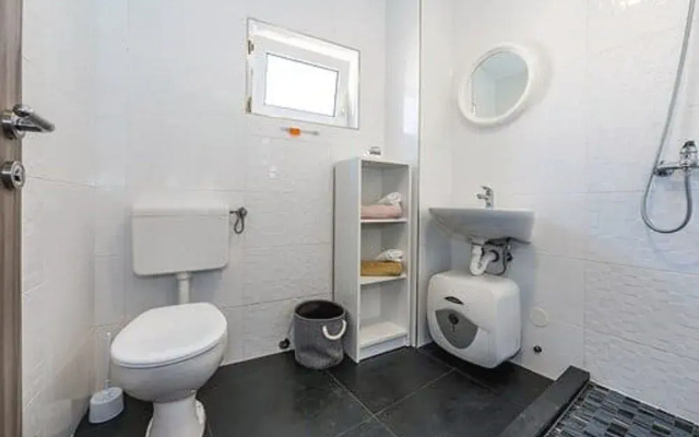 Apartment Lara 1Km From Sea