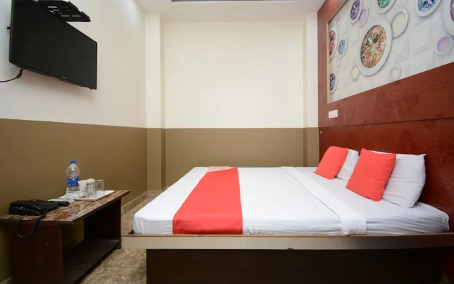 Oyo 26663 Hotel Indian Ldh