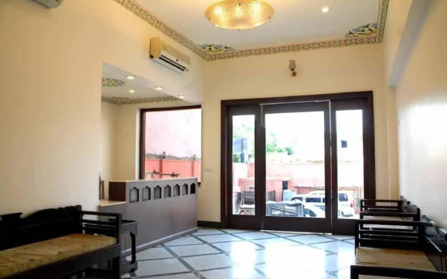 Hotel Glitz