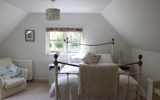 Low Farm Cottages