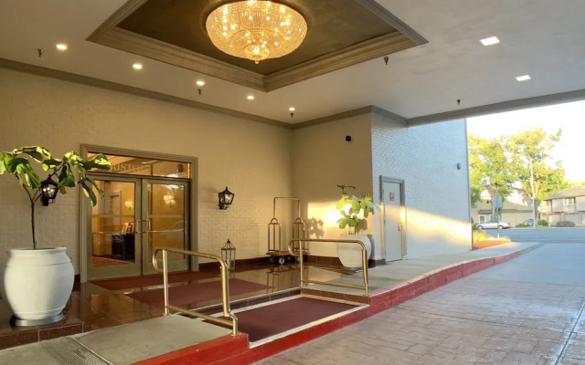 Bristol Hotel