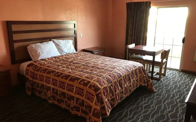 Relax Inn Motel