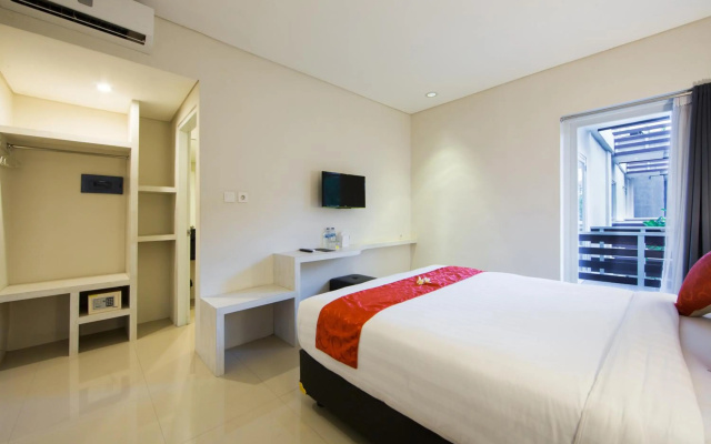 Отель The Rinaya Canggu