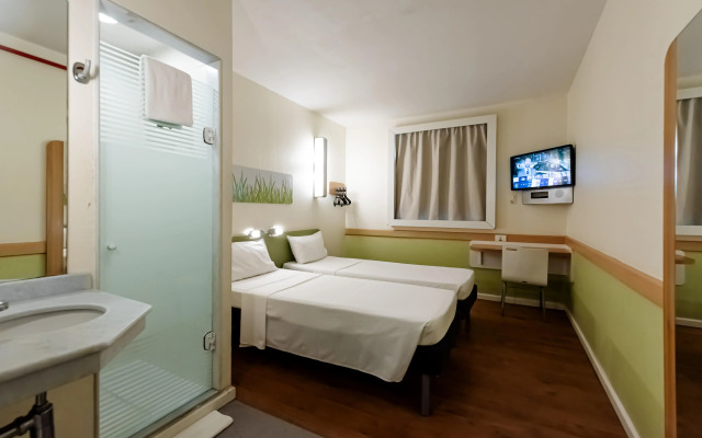 ibis budget Vitoria