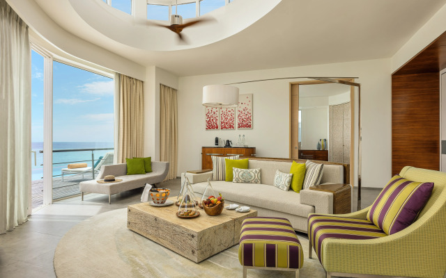 Jumeirah Olhahali Island