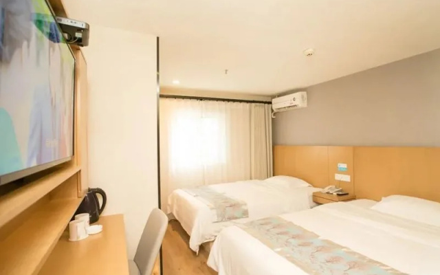 Shell Hotel (Zhuhai Gongbei Port, Fuhuali Wal-Mart)