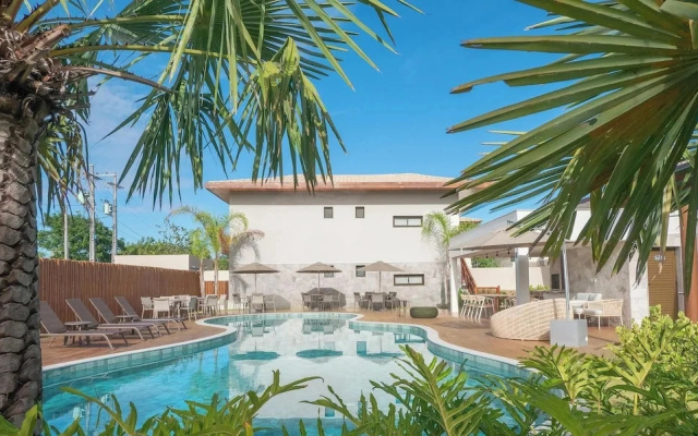Apt in Condo w/ Pool 140m From the Beach Vii0107