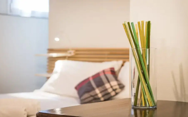 Rental In Rome Trastevere White Apartment