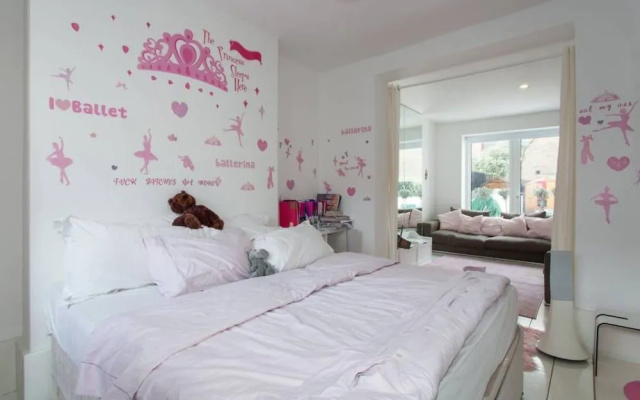 5 Storey 5 Bedroom House in Kilburn