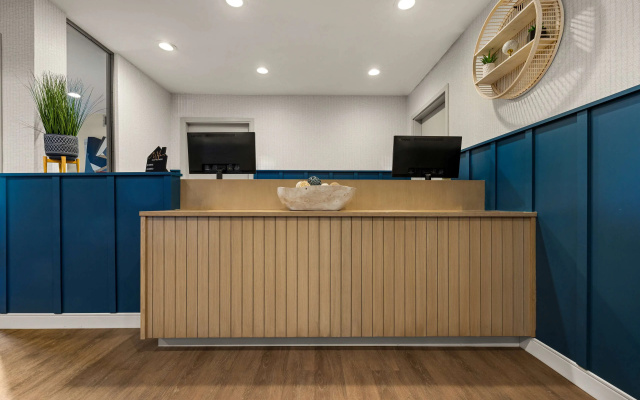 Sonesta Simply Suites Irvine East Foothill