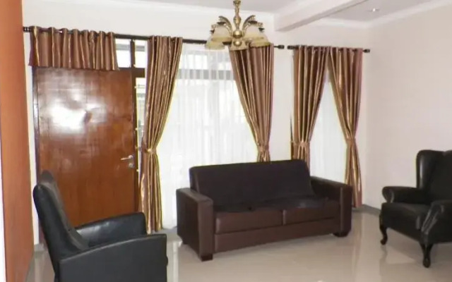 Guest House Revin