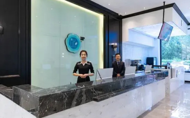 Xana Lite Hotel (Laixi Wangfujing Shopping Center Municipal Government)
