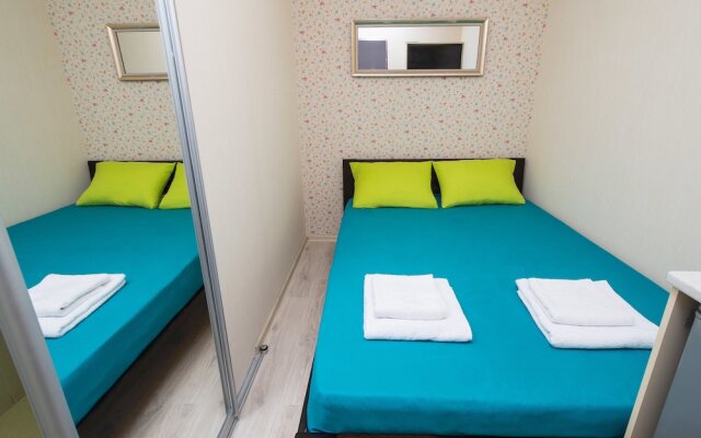 Hotel Parovoz вид на фасад