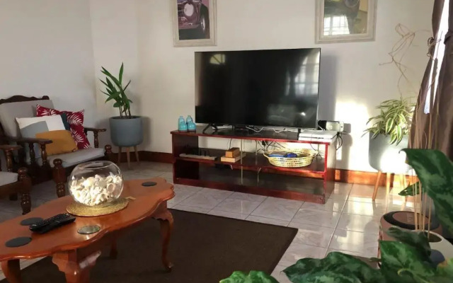 Delightful 4bed modern villa with WiFI