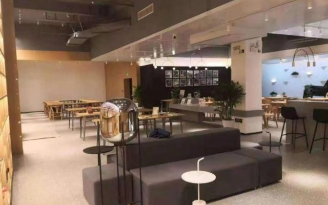 Nanchang Xiangtuyue Hotel (Tengwang Pavilion, Yangming Park Metro Station)