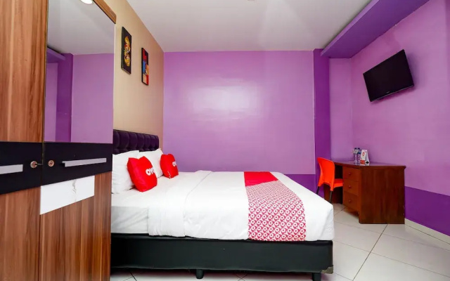 OYO 2095 Wisma Daun