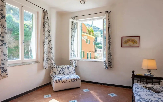 Middle Apartment Vernazza