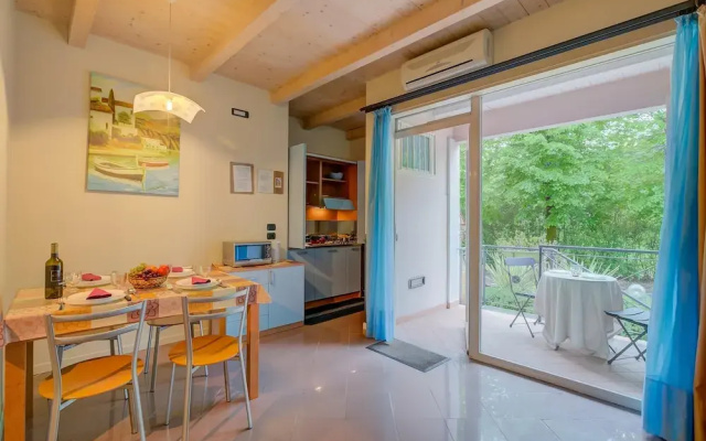 Blue Apartment Desenzano With Wifi