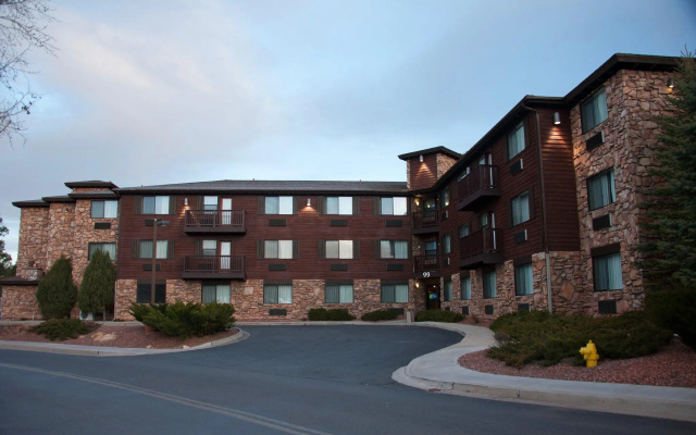 Grand Canyon Hotel & Suites