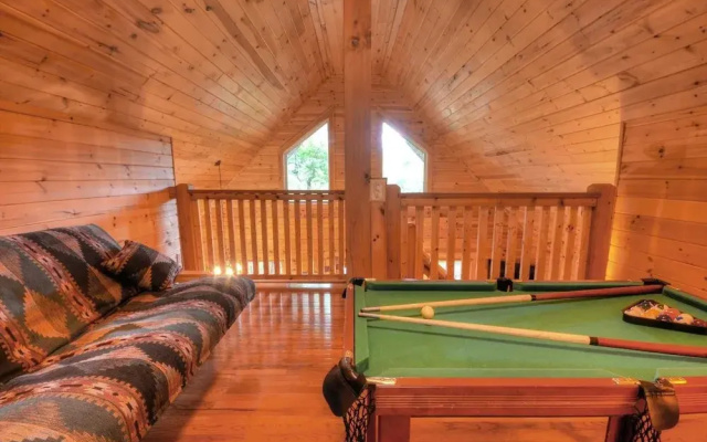 Soaring Eagle Cabin