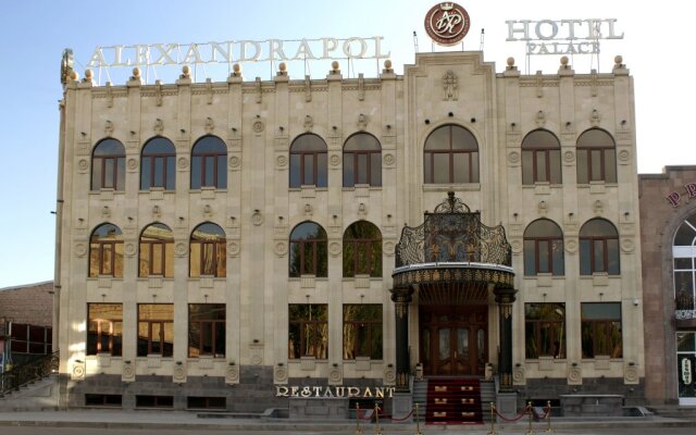Отель Aleksandrapol Hotel Армения, Гюмри - 2 отзыва об отеле, цены и фото номеров - забронировать отель Aleksandrapol Hotel онлайн вид на фасад