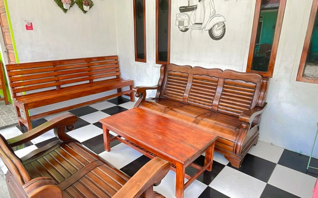 RedDoorz near Jalan Angsana Lubuk Linggau