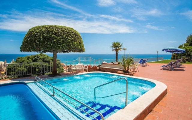 Classic Appartement in Pietra Ligure