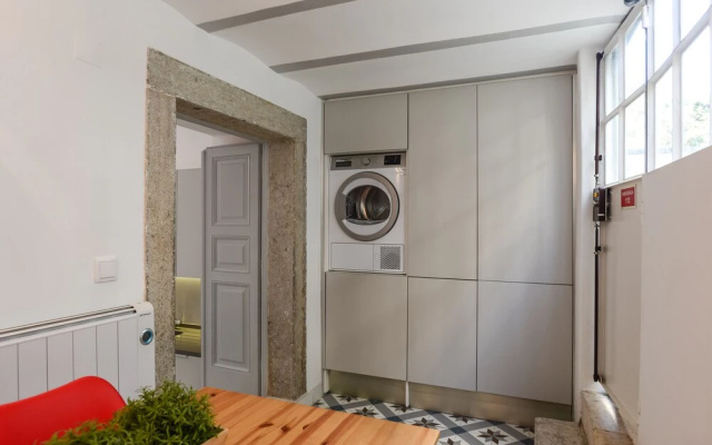 Great Location Close to the Metro
