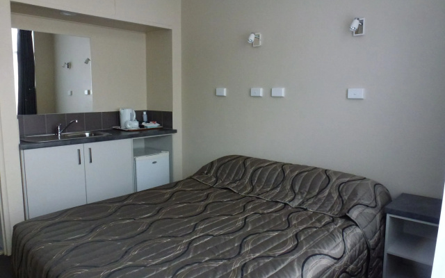 Astor Hotel Motel
