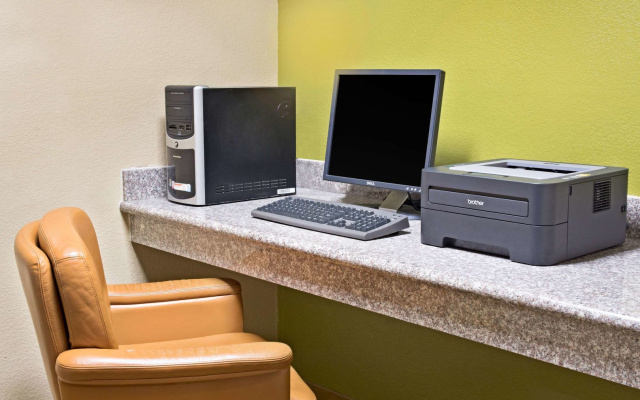 Red Lion Inn & Suites IAH Airport East
