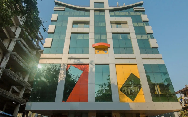 OYO 11721 Hotel Aromas