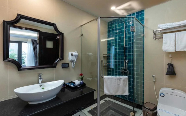 Babylon Premium Hotel & Spa