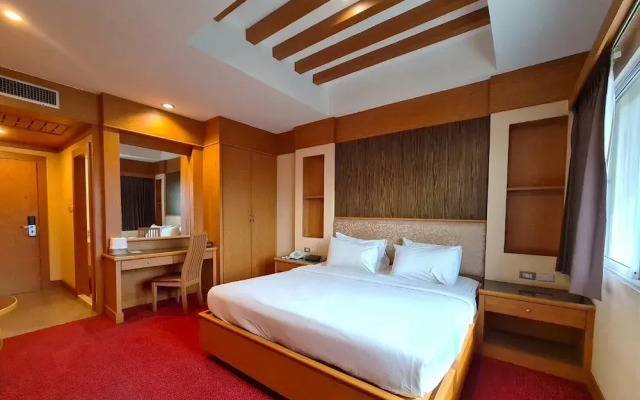 The Rich Hotel Rama 5