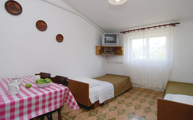 Stunning Home in Jadrtovac With Wifi and 1 Bedrooms