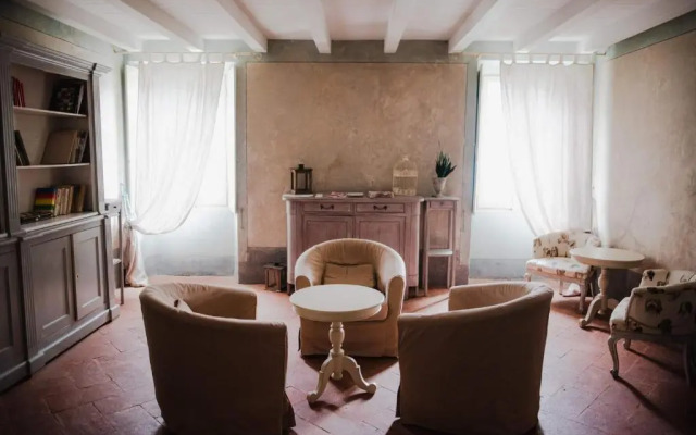 Regina Teodolinda Suites